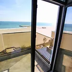 ゲストハウス Panoramic エフォリエ・ノルド